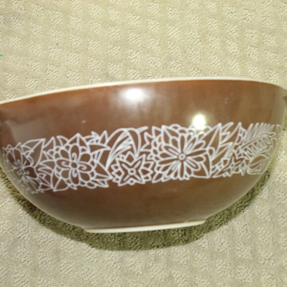 Vtg Pyrex Woodland Mixing Bowl Set of 4 Brown Floral 1970s 441, 442, 443, 444 - Picture 13 of 15
